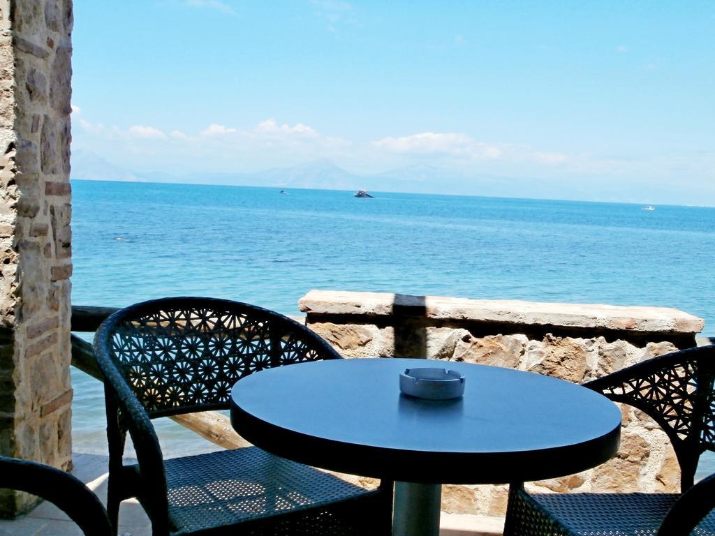 Castella Πανσιόν 2*